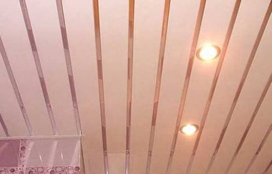 Потолок из панелей пвх в ванной