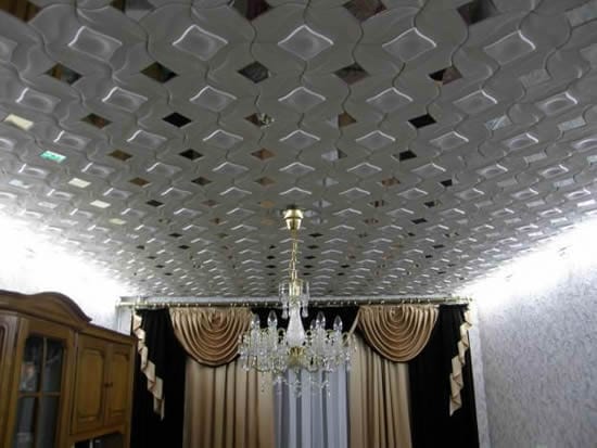 Инжекционная потолочная плитка в интерьере