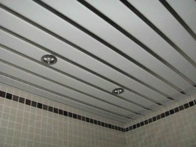 Подвесной реечный потолок оптимальный вариант для сложных помещений